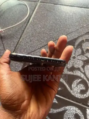 Apple iPhone XR (Used)