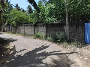 Land with Farm Sale at Alaveddy