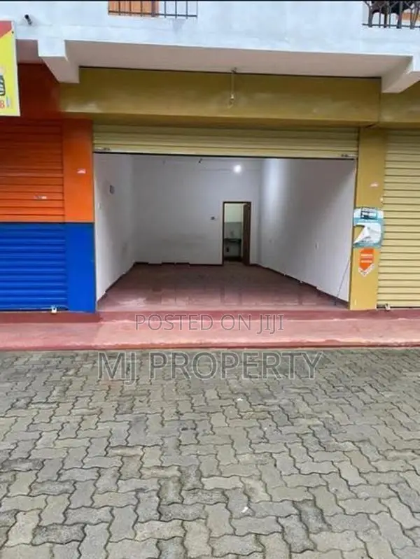 ( TC-1096) Valuable Commercial Shop Space Rent in Meegoda , Watareka