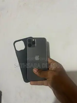 Apple iPhone 11 Pro 256GB (Used)