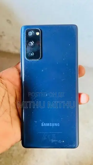 Samsung Galaxy S20FE (Used)