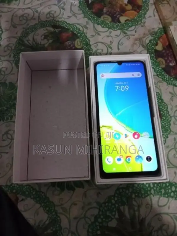 Vivo Y04 4/64GB (Used)