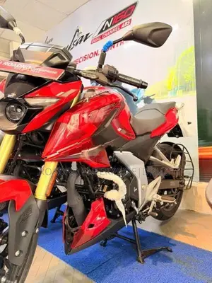 Bajaj Pulsar N160 Premium 2026