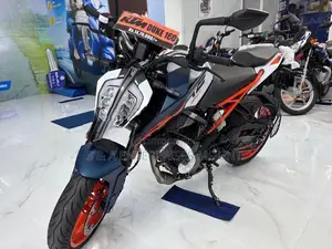 KTM Duke 160 2026