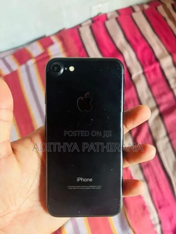 Apple iPhone 7 (Used)