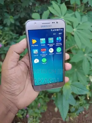Samsung Galaxy J5 2GB 8GB (Used)