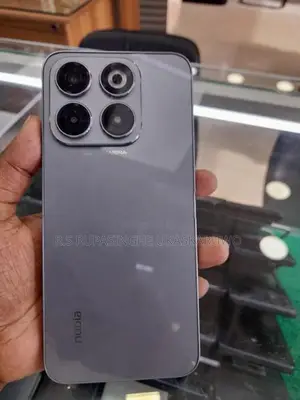 ZTE nubia V70 (Used)