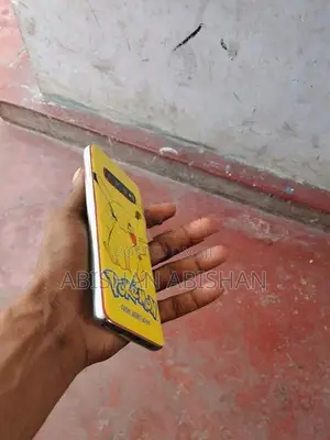 Samsung Galaxy S10 (Used)