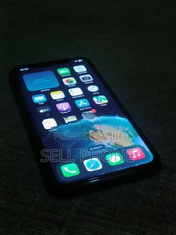 Apple iPhone XR 64GB (Used)