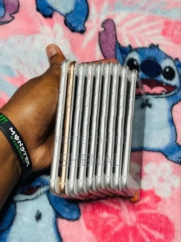 Apple iPhone 8 (Used)