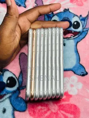 Apple iPhone 8 (Used)