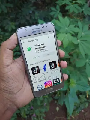 Samsung Galaxy J5 2GB 8GB (Used)