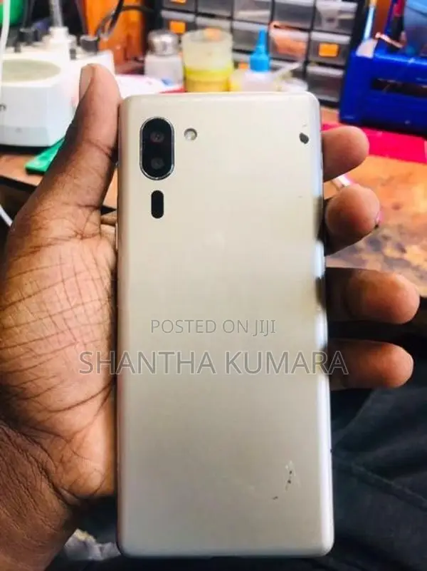 Apple iPhone 7 (Used)
