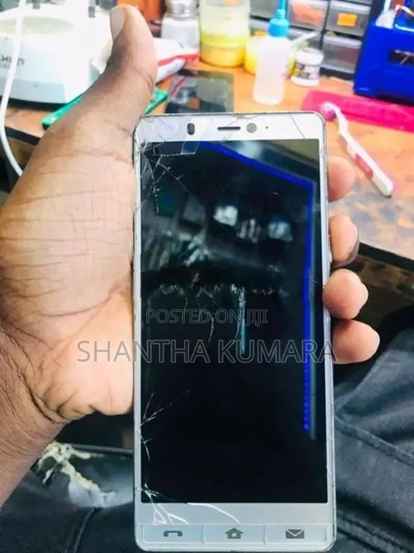 Apple iPhone 7 (Used)