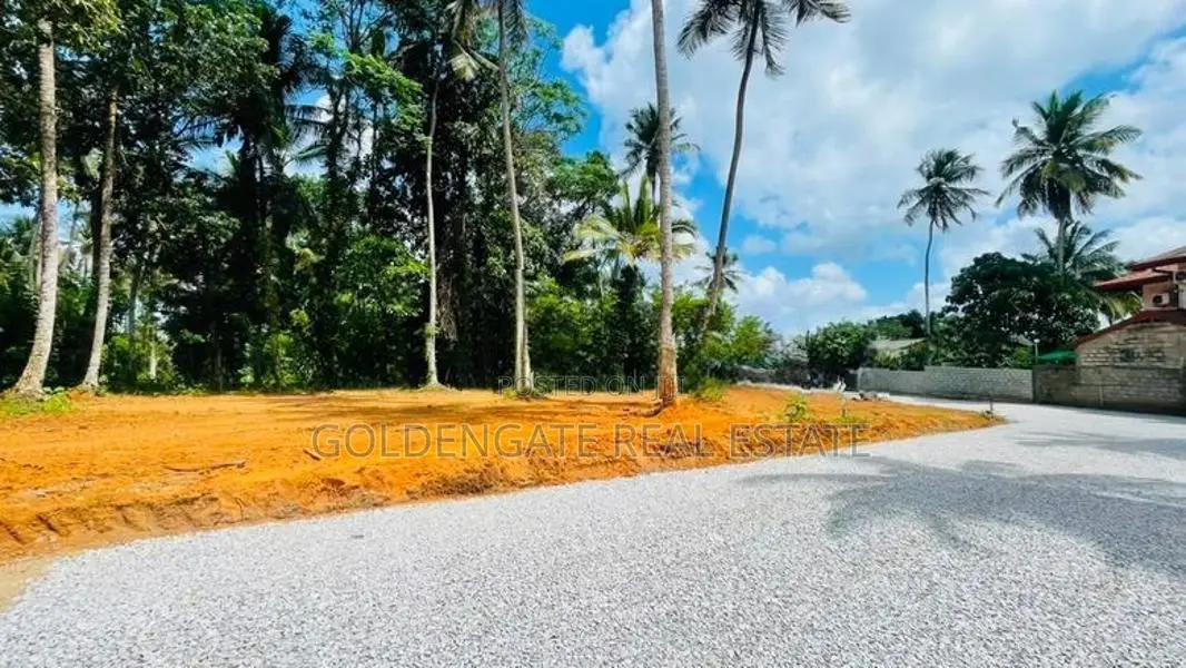 Yakkala Valuable Land for Sale