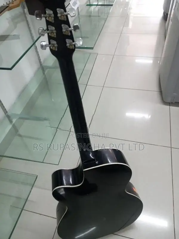 Box Guitar