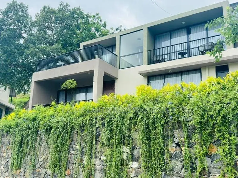 Scottish designing Villas for sale in Digana