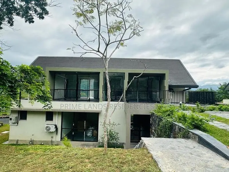 Scottish designing Villas for sale in Digana