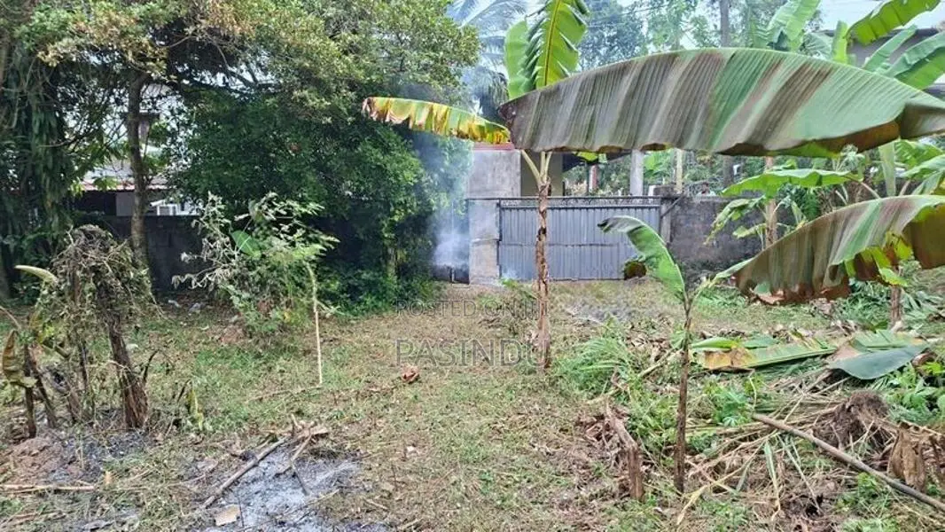 18 Perches of Prime Land for Sale in Bokundara