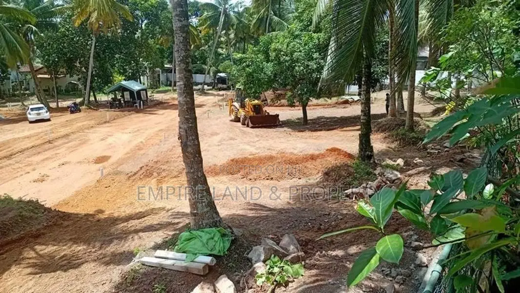 Easy Access to Negombo Main Road – Kandana Batagama Land