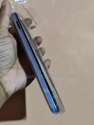 ZTE Nubia V60 Design