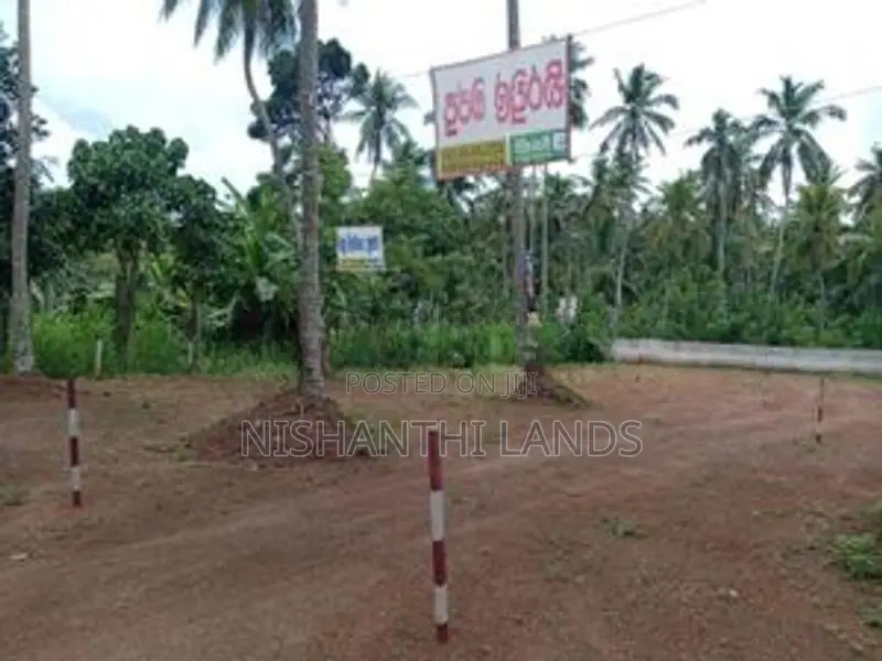Land for Sale in Mirigama