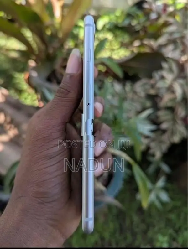 Apple iPhone 8 Plus 256GB (Used)