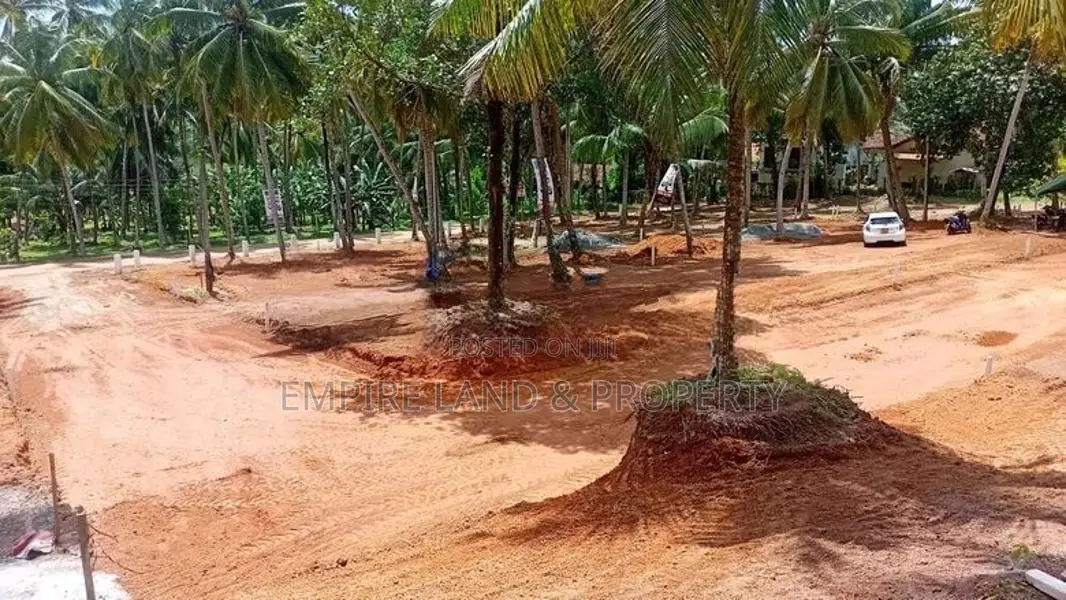 වැදගත් පරිසරයක කඳන බටගම අගනා නේවාසික බිම් කොටස්
