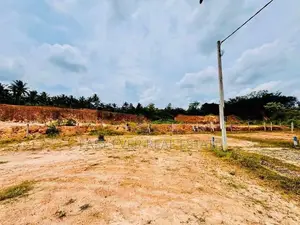 හංවැල්ල – ආටිගලින් පර්චස් 7.5ක වටිනා නේවාසික ඉඩමක් / KK 13234