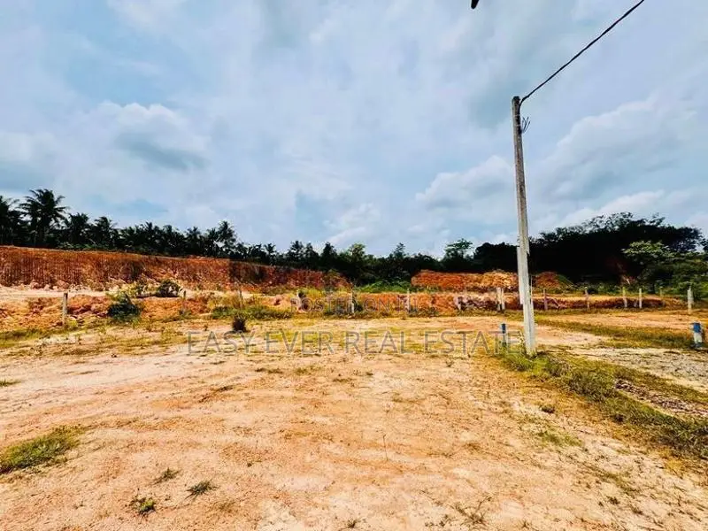 හංවැල්ල – ආටිගලින් පර්චස් 7.5ක වටිනා නේවාසික ඉඩමක් / KK 13234