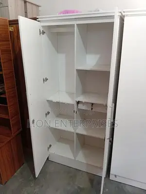 6×2.5 Melamine White Color Cupboards