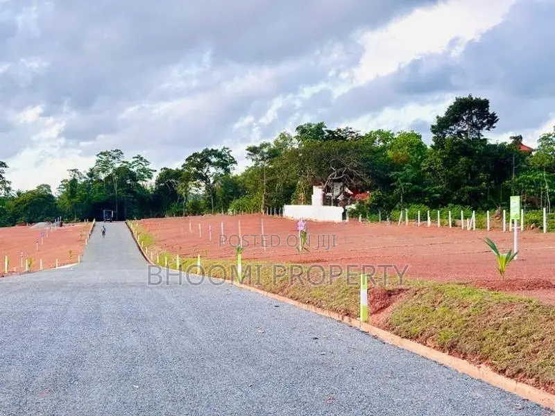 කලුතර නේවාසික බිම් කොටස්‌