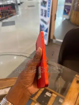 Apple iPhone 12 (Used)