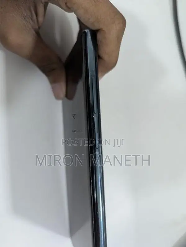 Samsung Galaxy S22 Ultra (Used)