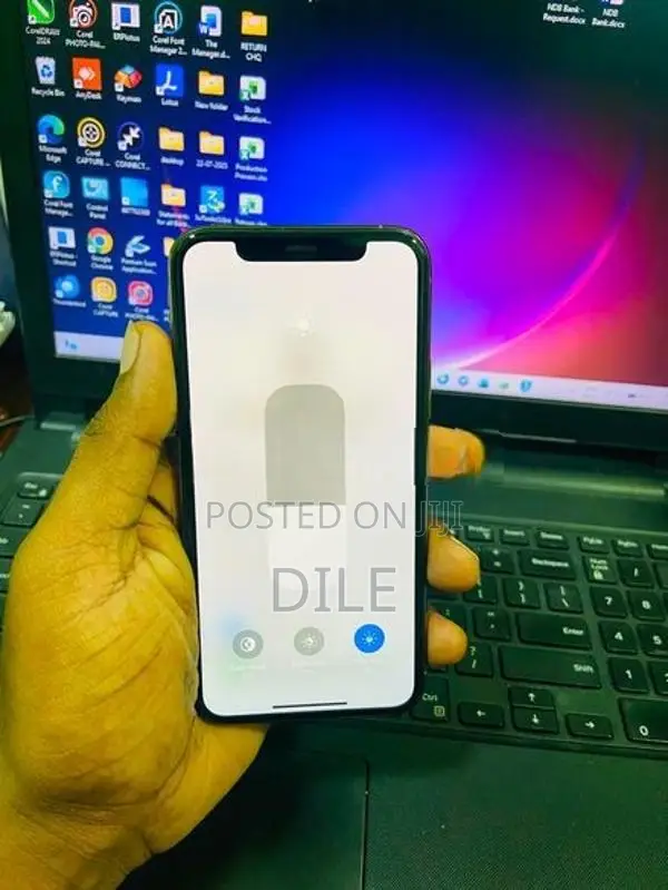 Apple iPhone 11 Pro Gold (Used)