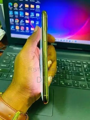 Apple iPhone 11 Pro Gold (Used)