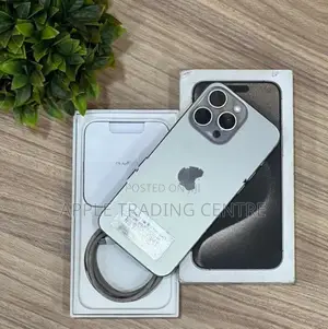 Apple iPhone 15 Pro Max 256GB (Used)