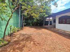 Land with Basic House for Sale – Samagi Mawatha, Thalahene, Malabe