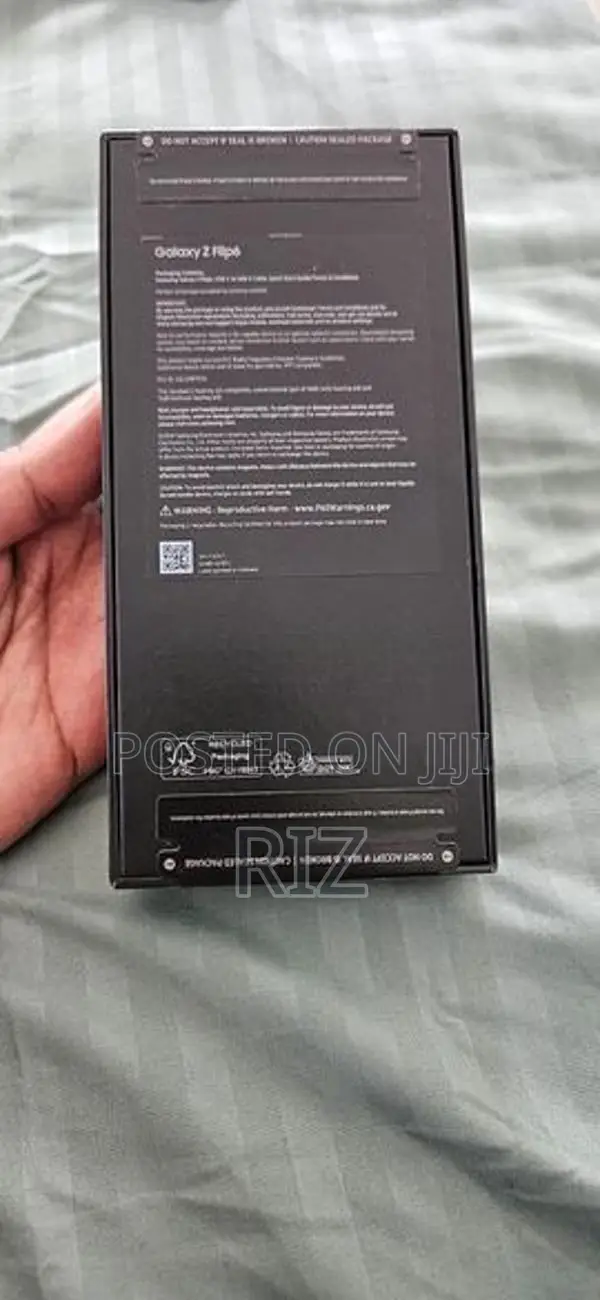 Samsung Galaxy Z Flip 6 5G (Brand New)