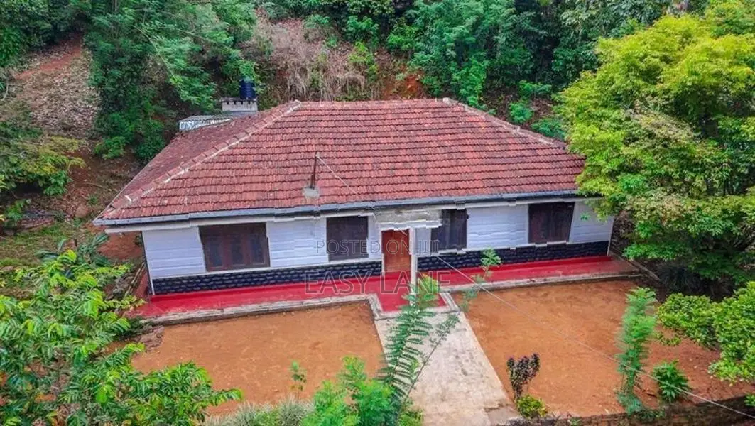 නුවරඑළිය පාරට මුහුණලා අක්කර 2ක වටිනා ඉඩම විකිණීමට