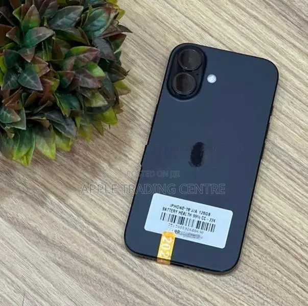 Apple iPhone 16 128GB (Used)