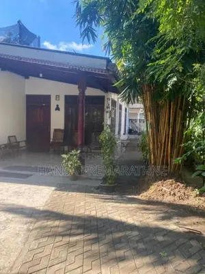 Beautiful Family Home with Lush Garden – Welisara, Ragama