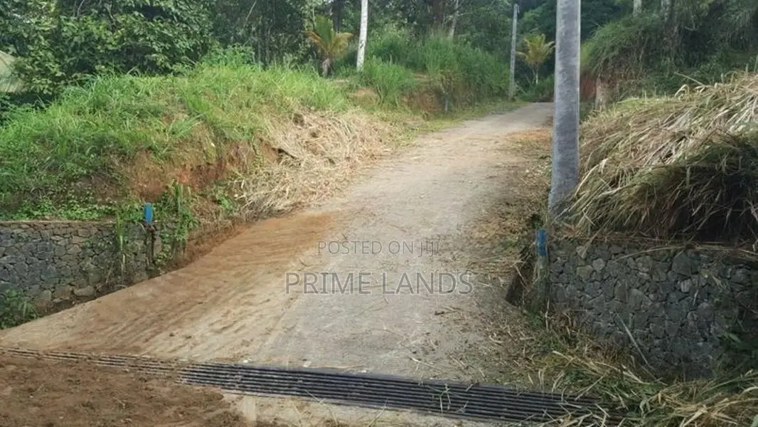Valuable Land for Sale in Kandy Abathanna