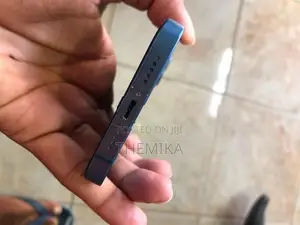 Apple iPhone 13 (Used)