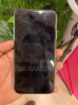 Apple iPhone 11 128GB (Used)