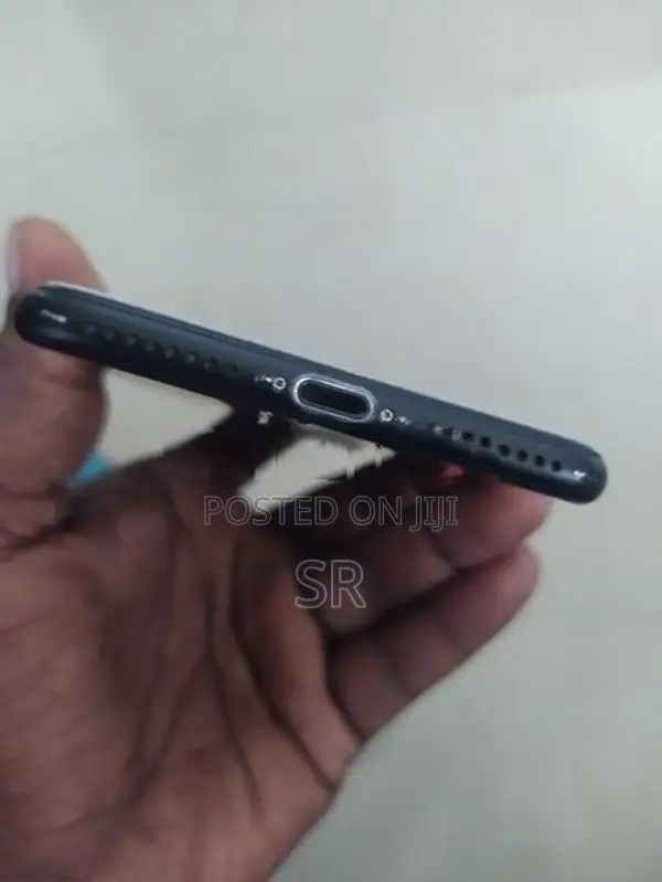 Apple iPhone 7 Plus (Used)