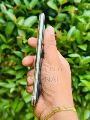 Apple iPhone XS White Colour (Used)
