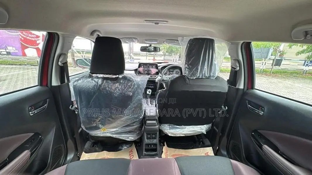Toyota Taisor V Black Top HighSpec 2026