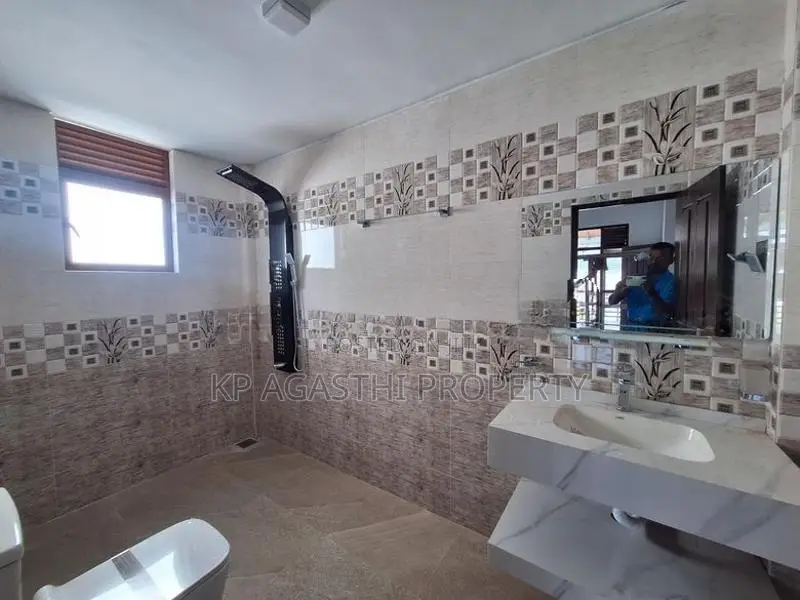 Luxury House for Sale Nugegoda Town