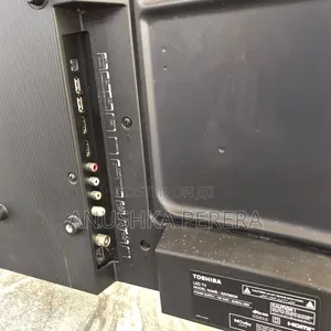 Toshiba 32" Smart TV